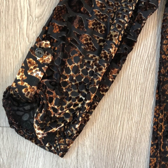 Crushed velvet Roz & Ali top - Picture 4 of 8